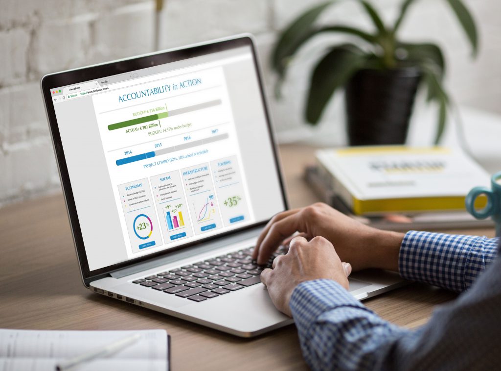 Organizational Change Management in Large IT Projects